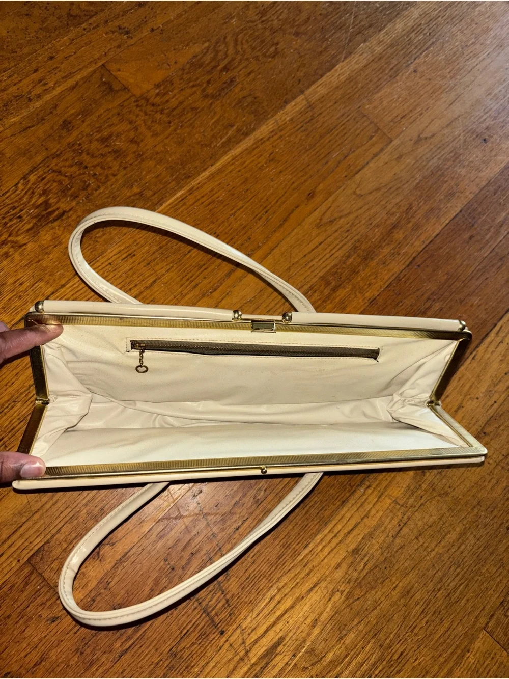 Women’s Cream Vintage Purse